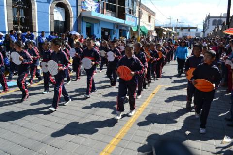 Encabeza Polvo Rea desfile conmemorativo al 104 Aniversario de la Revolución Mexicana en Tlaltelulco imagen 11