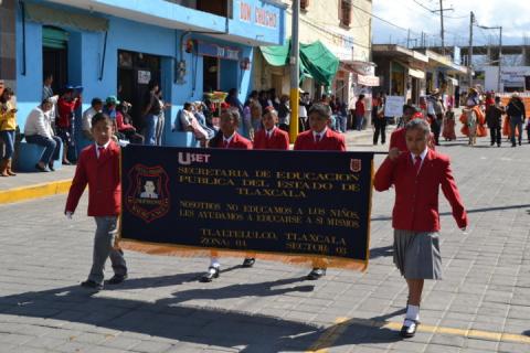 Encabeza Polvo Rea desfile conmemorativo al 104 Aniversario de la Revolución Mexicana en Tlaltelulco imagen 12