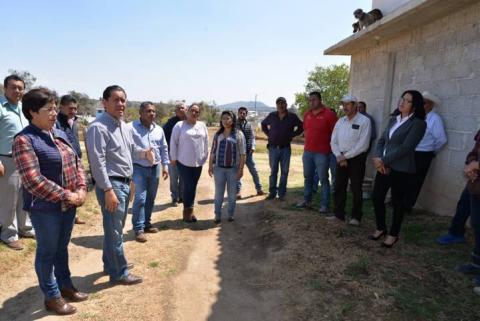 Alcalde entrega obras de servicios básico y mejoramiento urbano imagen 1