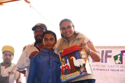 Celebra Tlaxco día del niño y comparte miles de sonrisas imagen 33