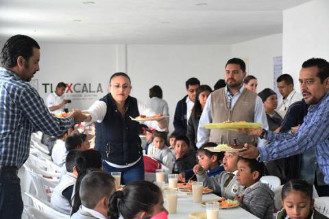 Inaugura comedor comunitario Sedesol y Gobierno Municipal De Tlaxco imagen 2