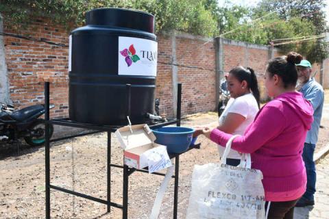 Acuerdan Tlaxco y tianguistas incrementar medidas preventivas por Covid-19 imagen 2