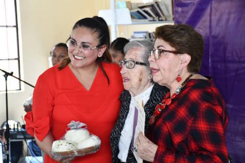 Rinde homenaje Tlaxco a primera mujer Diputada Federal de Tlaxcala imagen 6