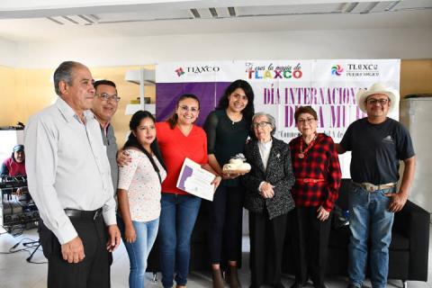 Rinde homenaje Tlaxco a primera mujer Diputada Federal de Tlaxcala imagen 4