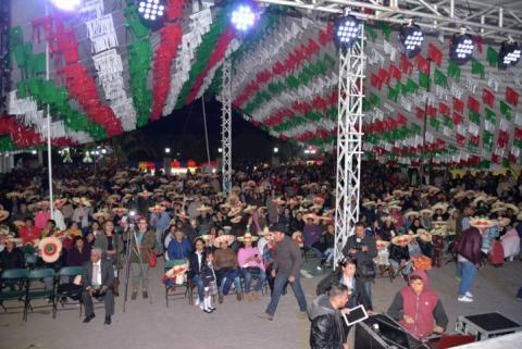 Da Sánchez Flores tradicional grito de Independencia imagen 2