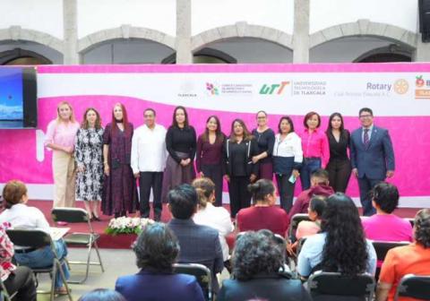 Presentan en el Congreso “Mujeres y el poder que transforma”