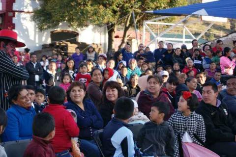 LCOC entrega Plaza de la Constitución en la Comunidad de “Miguel Lira y Ortega” imagen 4