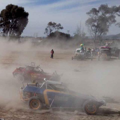 El H. Ayuntamiento de Tzompantepec promovió evento automovilístico imagen 4