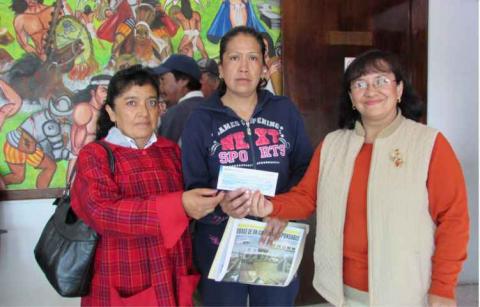 Entregan apoyos a la gestión escolar en Tzompantepec imagen 4