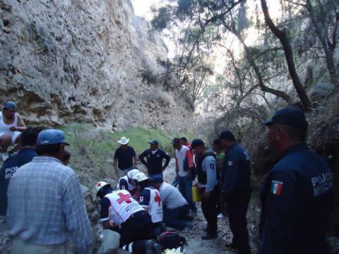 Menor cae a un barranco y sufre lesiones de consideración imagen 3