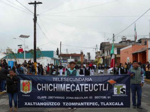 Autoridades de Tzompantepec presidieron el Desfile Cívico de Independencia imagen 3