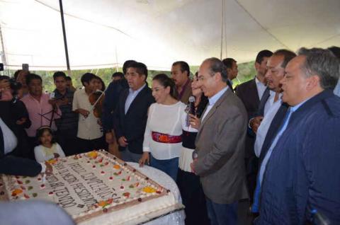 La familia panista festejó el cumpleaños del ex Presidente de México, Felipe Calderón, quien departió el tradicional pastel