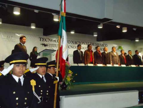 Munícipe acude a ceremonia de graduación del ITA imagen 1