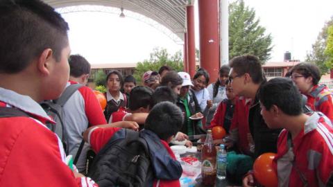 Efectúan Rally Escolar para evitar el uso de drogas imagen 4