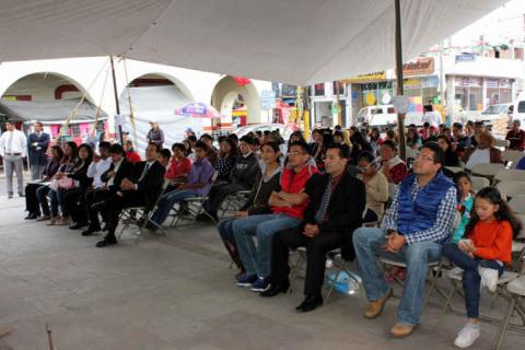 Realizan en Calpulalpan Jornada Pública de ideas, Tema: “La Familia” imagen 5
