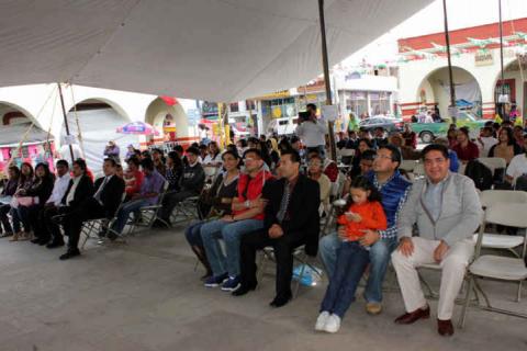 Realizan en Calpulalpan Jornada Pública de ideas, Tema: “La Familia” imagen 6