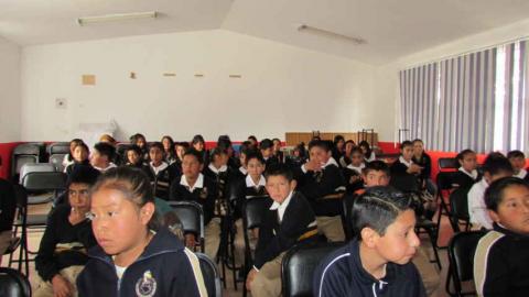Imparten capacitación para prevenir Bullyin escolar imagen 1