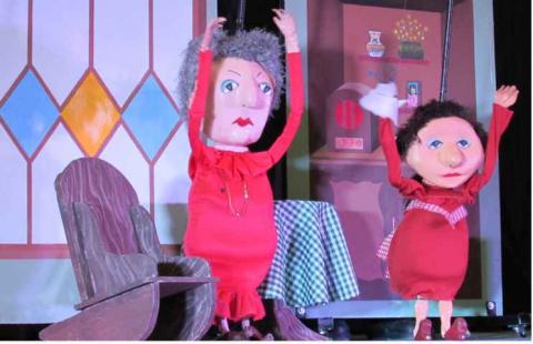 Nutrida participación en la obra de títeres costarricense "Josefina del Valle" imagen 3