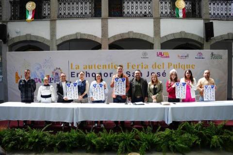 Acompaña Laura Yamili Flores presentación de la Feria de Nanacamilpa en el Congreso