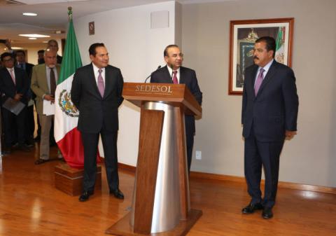 Toma posesión Eviel Pérez Magaña como nuevo secretario de Desarrollo Social imagen 1