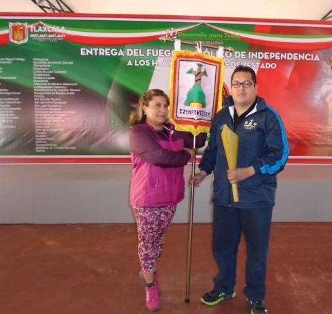 Recibe Tzompantepec llama de Independencia imagen 4