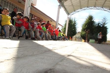 El kínder Rungu Chiga Metzi Yumu ahora cuenta con piso firme: MACY imagen 2