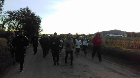 Alcalde promociona en Nanacamilpa carrera Héroes por Ti imagen 2