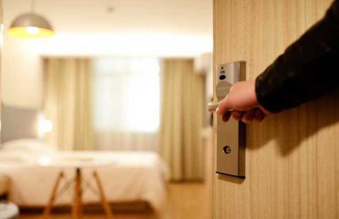 Hoteleros acusan abusos y sanciones desmedidas tras llegada de nuevo titular de COEPRIST