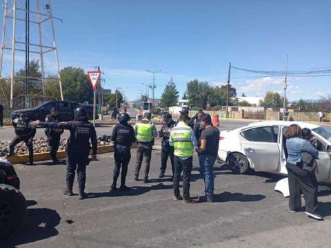 Atención oportuna ante percance vial en tramo Huamantla–Benito Juárez imagen 1