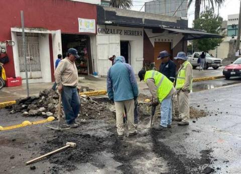 Javier Rivera refuerza la atención a reportes de fugas de agua en Apizaco imagen 2