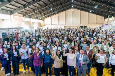 Reconoce Gobernadora Lorena Cuéllar el compromiso del Presidente Javier Rivera con las mujeres de Apizaco y Tlaxcala imagen 3