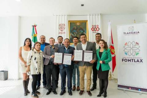 Javier Rivera y FOMTLAX fortalecen la colaboración para impulsar a emprendedores y pequeños negocios en Apizaco imagen 2