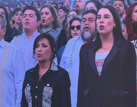 Mau Castañón se codea en las altas esferas