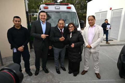 Entregan a Ixtacuixtla nueva ambulancia equipada imagen 1