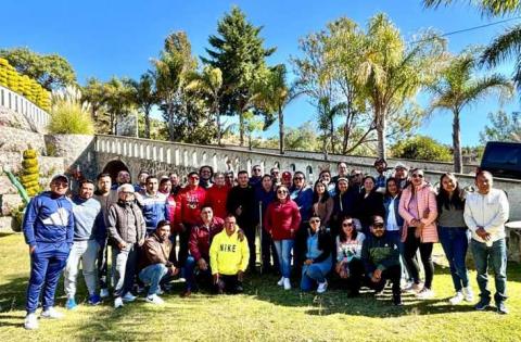 Goyo Cervantes fortalece lazos con educadores físicos del sector 03 en región Calpulalpan