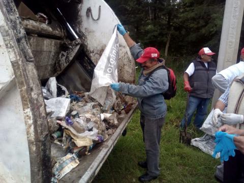 Motivante campaña de limpieza en Tzompantepec imagen 2