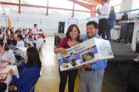 Murias Juárez festejo a los Maestros de la comuna en su día imagen 3