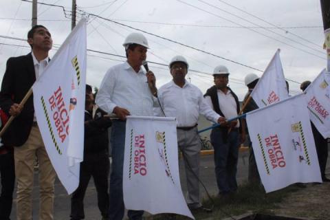 Alcalde pone en marcha la ampliación de la red de agua potable en la 16 de septiembre imagen 1