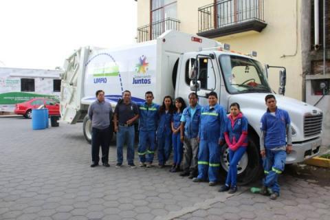 Con la rehabilitación del camión recolector de basura mejoramos el servicio: alcalde imagen 2