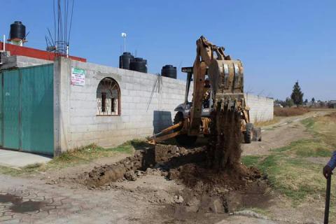 Pérez Juárez puso en marcha los trabajos de la ampliación de la red de agua imagen 4
