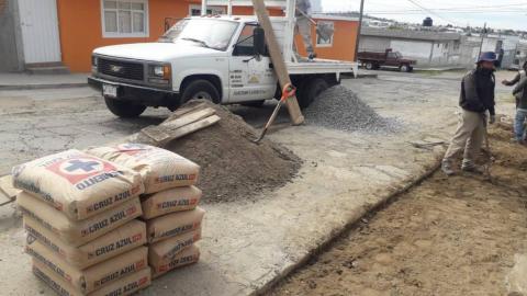 Comisión de Agua Potable de Apizaco realiza cambio de tubería en la colonia El Carmen imagen 1