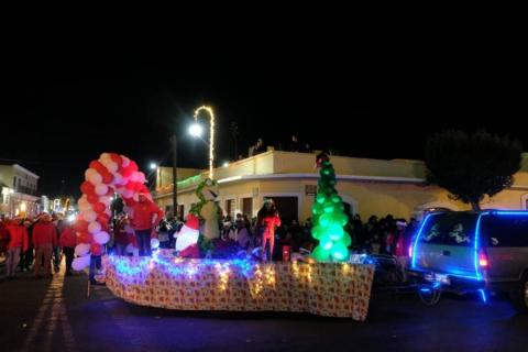 Realizan el tradicional desfile navideño en Tlaxco imagen 6