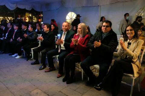 Realizan el tradicional desfile navideño en Tlaxco imagen 9