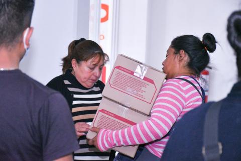 Familias vulnerables de Apetatitlán reciben despensas que inciden a mejorar sus condiciones nutrimentales imagen 6
