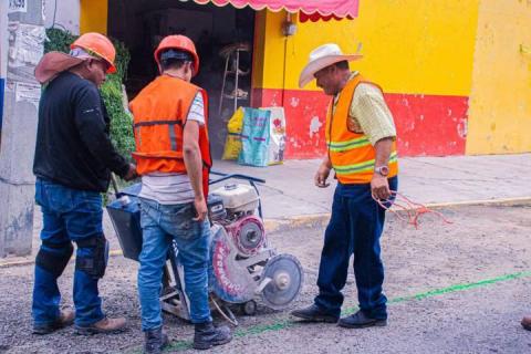 Dan banderazo de arranque de sustitución del tubo principal de conducción de la ciudad imagen 4