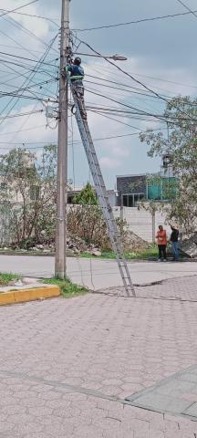 Alcalde de Apetatitlán programa nuevos proyectos en materia de alumbrado público imagen 2