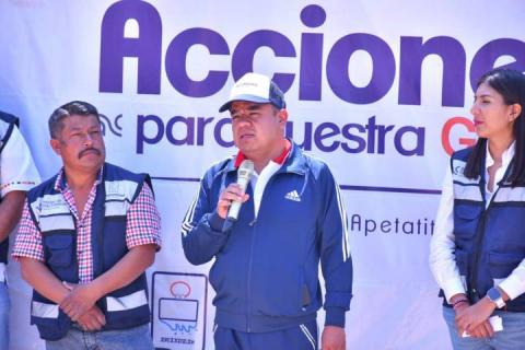 Alcalde de Apetatitlán entrega construcción de pavimento en calle Josefa Ortiz de Domínguez imagen 10