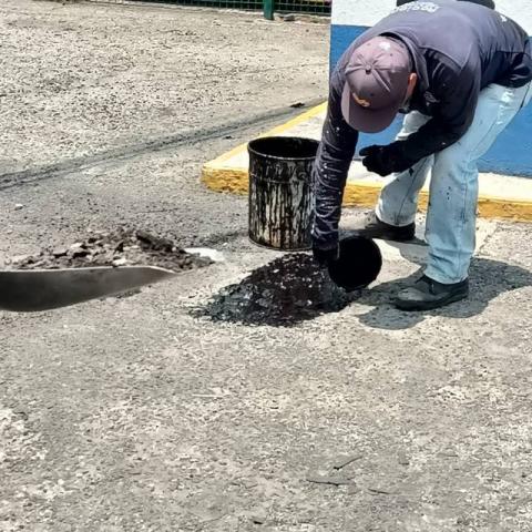 Personal del Ayuntamiento de Apetatitlán realiza trabajos de mantenimiento en la Unidad Petroquímica imagen 8