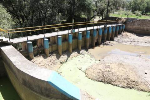 Vacían presa en Totolac imagen 8