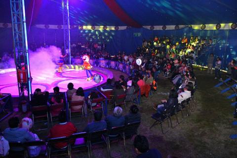 Circo de los Hermanos Luna impone alegría y convivencia familiar en Apetatitlán imagen 1